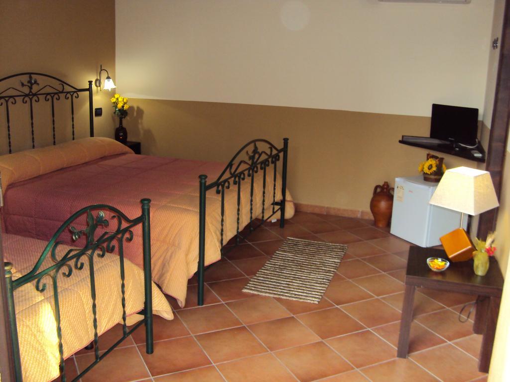 Agriturismo Il Pozzo Antico Mascali Eksteriør billede