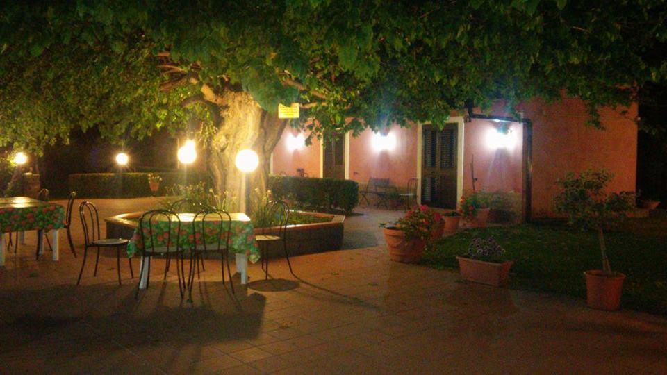 Agriturismo Il Pozzo Antico Mascali Eksteriør billede