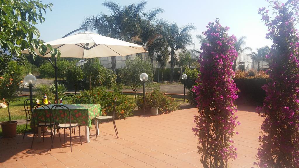 Agriturismo Il Pozzo Antico Mascali Eksteriør billede