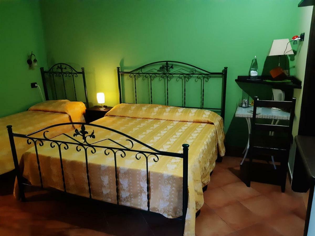 Agriturismo Il Pozzo Antico Mascali Eksteriør billede