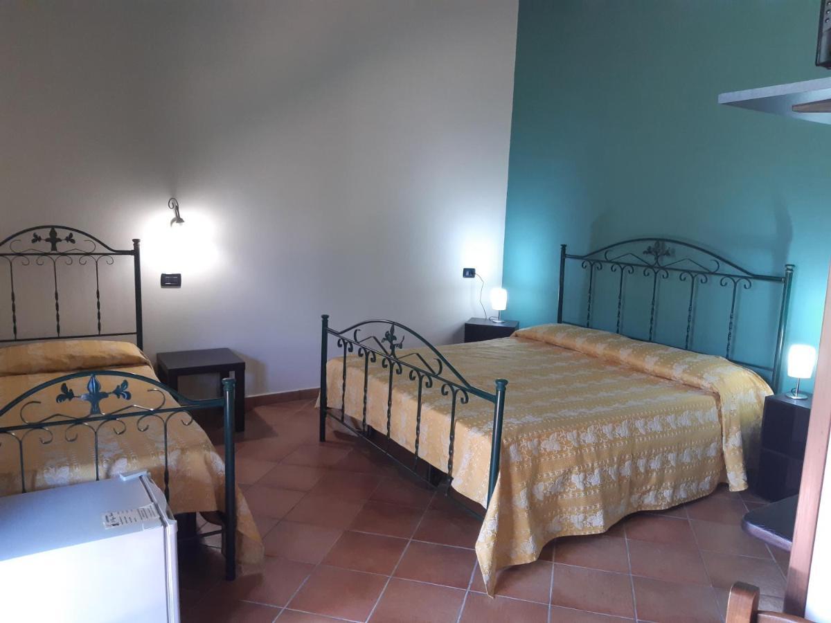 Agriturismo Il Pozzo Antico Mascali Eksteriør billede
